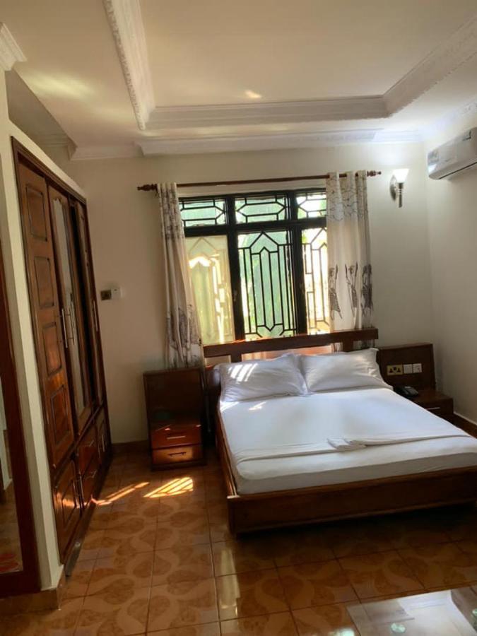 Coast View Resort Kigoma Esterno foto