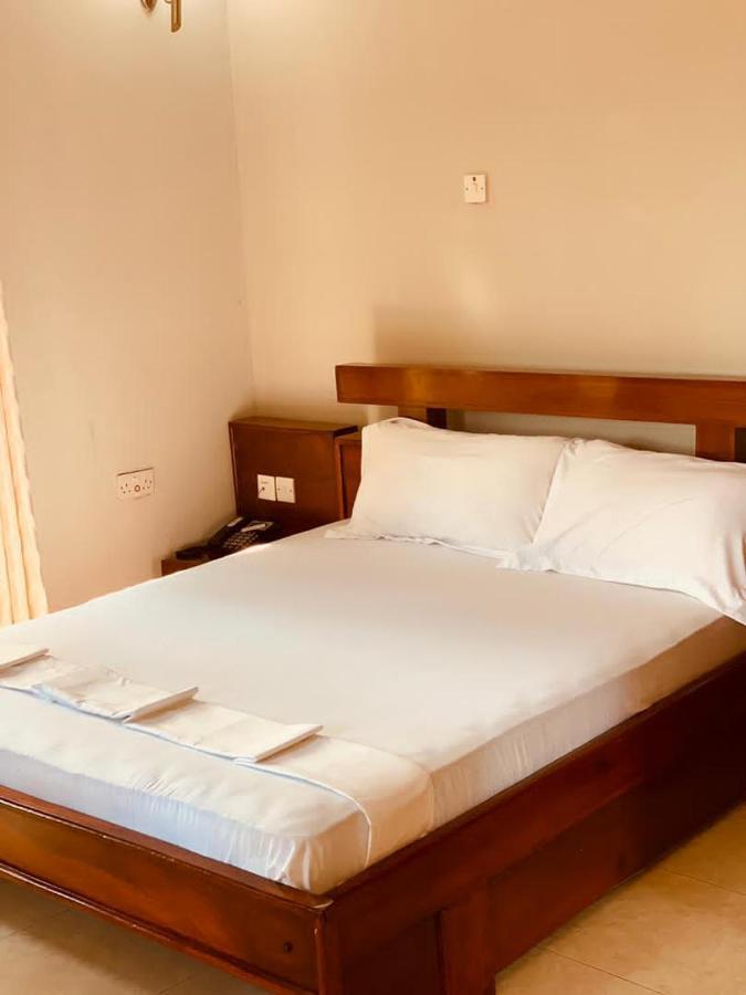 Coast View Resort Kigoma Esterno foto