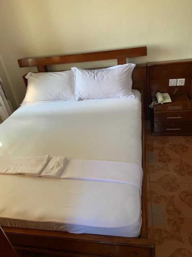 Coast View Resort Kigoma Esterno foto