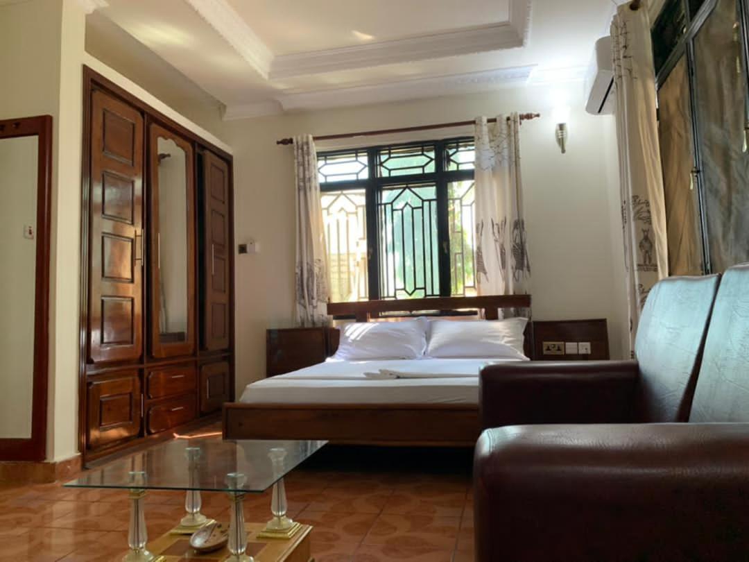 Coast View Resort Kigoma Esterno foto